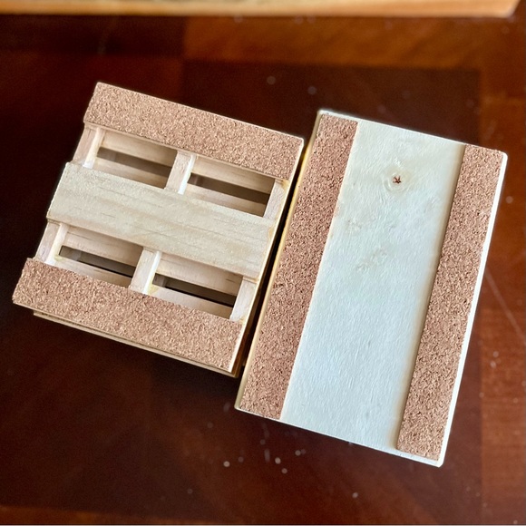 Mini Pallet & Crate Coaster Set martini cocktail print. 4 Coasters w/ crate - Picture 6 of 6